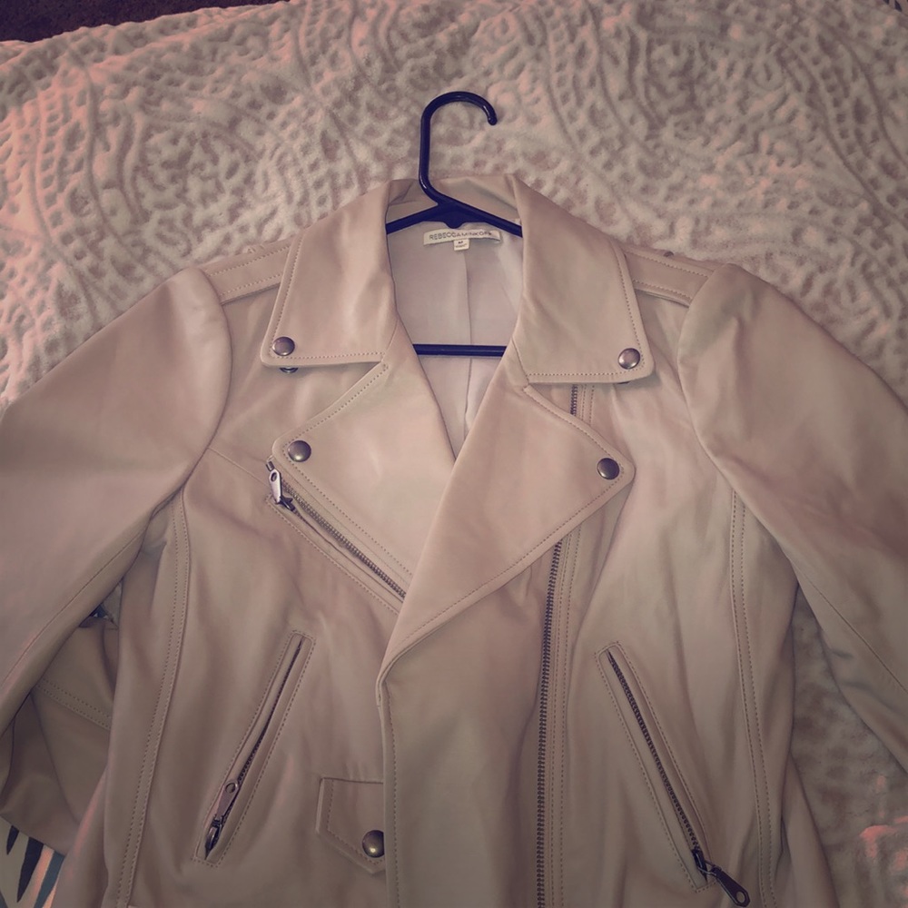 100% Lamb skin leather gorgeous sleek jacket